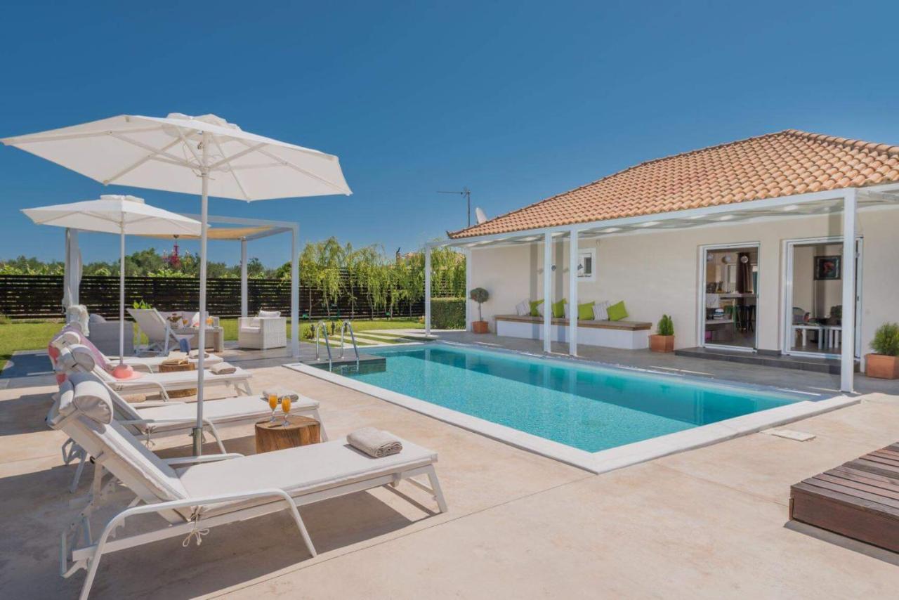Madini Luxury Villa With Private Heated Pool Vanato Exterior foto